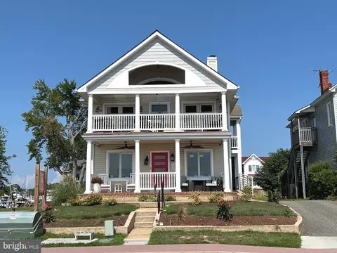 14532 Solomons Island Rd S, Solomons, MD 20688