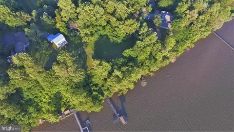 3159 Holland Cliffs Rd, Huntingtown, MD 20639