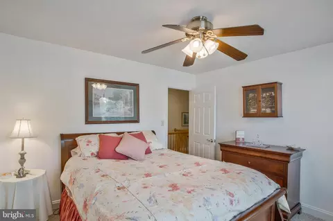 Bedroom - 3241 Old Jones Rd, Dunkirk, MD 20754 photo 7 of 10