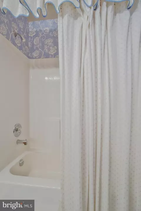 Bath - 3241 Old Jones Rd, Dunkirk, MD 20754 photo 6 of 7