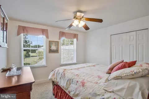 Bedroom - 3241 Old Jones Rd, Dunkirk, MD 20754 photo 6 of 10