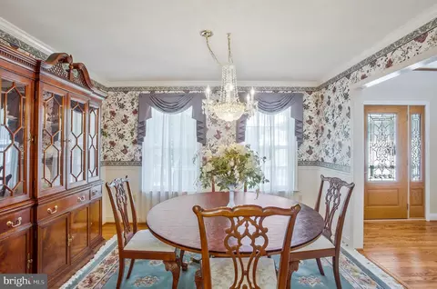 Dining - 3241 Old Jones Rd, Dunkirk, MD 20754 photo 1 of 3