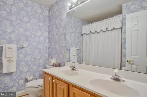 Bath - 3241 Old Jones Rd, Dunkirk, MD 20754 photo 5 of 7