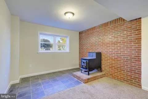 Living - 3563 7th St, North Beach, MD 20714 photo 11 of 12