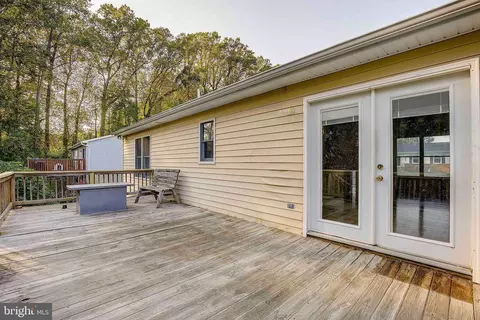 Exterior - 3563 7th St, North Beach, MD 20714 photo 5 of 9