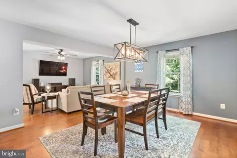Dining - 4150 Willows Rd, Chesapeake Beach, MD 20732 photo 3 of 3