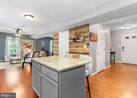 Entry Way - 4150 Willows Rd, Chesapeake Beach, MD 20732 photo 1 of 2