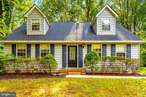 8985 Saint Andrews Dr, Chesapeake Beach, MD 20732