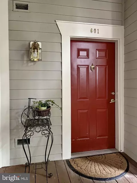 Exterior - 601 Runabout Loop #601, Solomons, MD 20688 photo 9 of 12