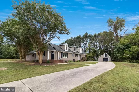 1020 Concord Ct, Owings, MD 20736