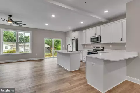 3716 3rd St, North Beach, MD 20714 photo 4