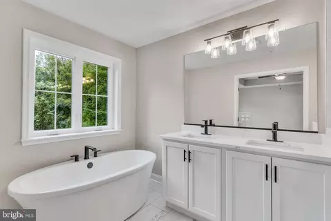 3716 3rd St, North Beach, MD 20714 photo 9