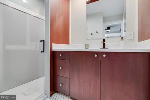 Bath - 202 Macrae Ave, Prince Frederick, MD 20678 photo 4 of 4