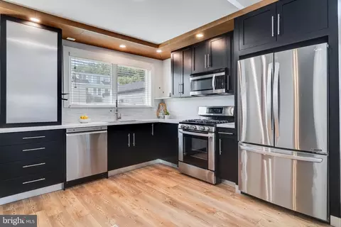 Kitchen - 202 Macrae Ave, Prince Frederick, MD 20678 photo 2 of 3