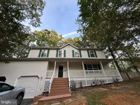 236 Thunderbird Dr, Lusby, MD 20657