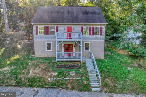 1008 Holley Ln, Lusby, MD 20657