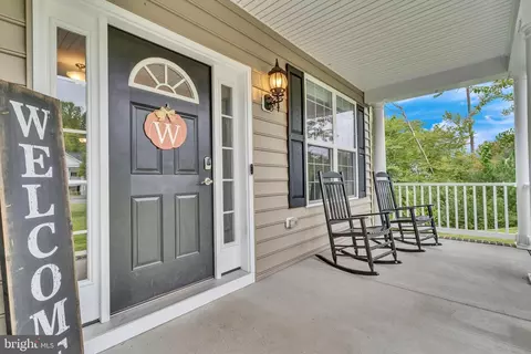 Exterior - 2415 Comptrollers Ct, Prince Frederick, MD 20678 photo 4 of 10