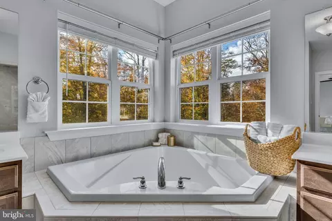 Bath - 2415 Comptrollers Ct, Prince Frederick, MD 20678 photo 4 of 7