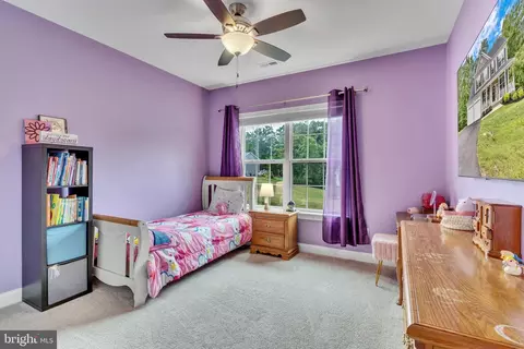 Bedroom - 2415 Comptrollers Ct, Prince Frederick, MD 20678 photo 9 of 12