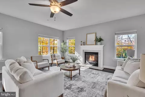 Living - 2415 Comptrollers Ct, Prince Frederick, MD 20678 photo 2 of 3