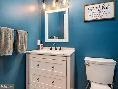 Bath - 12013 Steven Ln, Dunkirk, MD 20754 photo 4 of 5