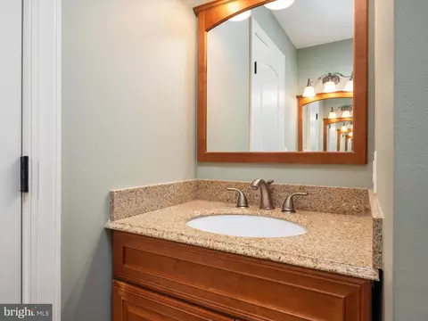 Bath - 12013 Steven Ln, Dunkirk, MD 20754 photo 5 of 5