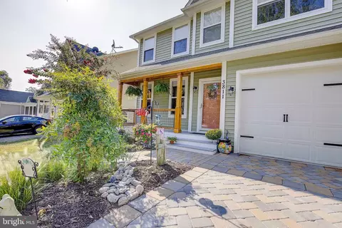 Exterior - 3811 3rd St, North Beach, MD 20714 photo 4 of 13
