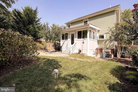 Exterior - 3811 3rd St, North Beach, MD 20714 photo 11 of 13