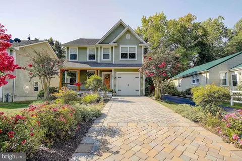 3811 3rd St, North Beach, MD 20714