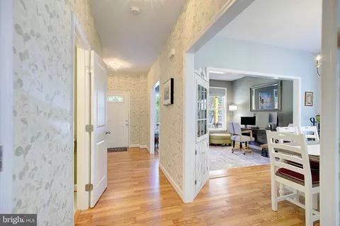 Entry Way - 3811 3rd St, North Beach, MD 20714 photo 2 of 3
