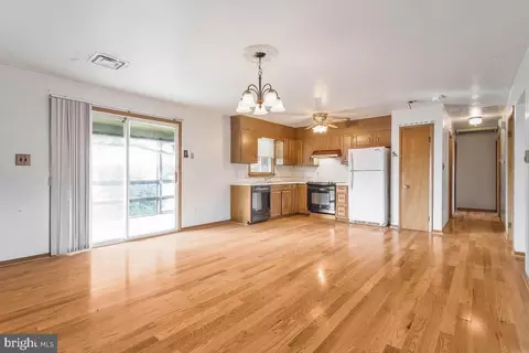 7760 Swan Ln, Owings, MD 20736 photo 16