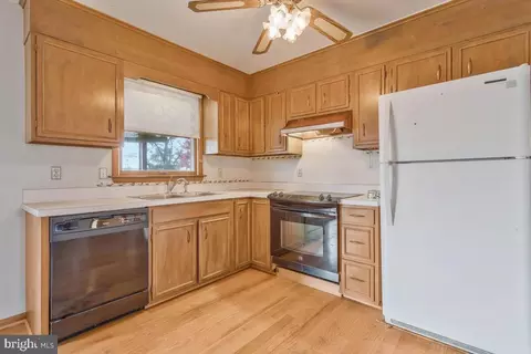7760 Swan Ln, Owings, MD 20736 photo 14