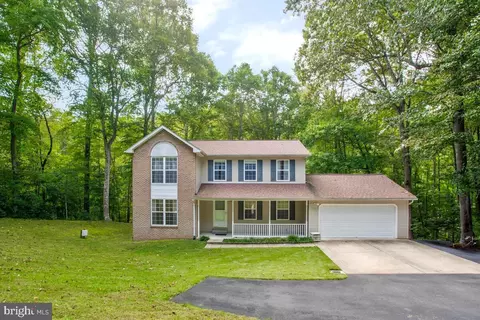 9710 Tara Dr, Dunkirk, MD 20754