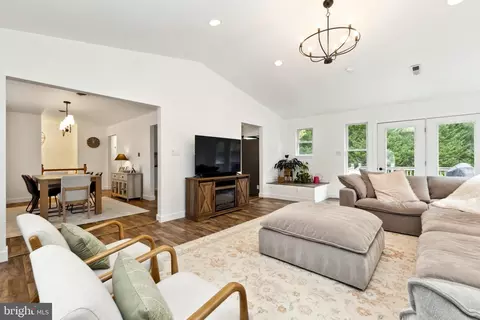 1810 Coster Rd, Lusby, MD 20657