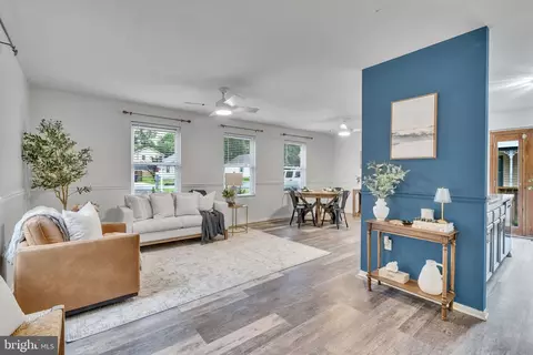 Entry Way - 3736 7th St, North Beach, MD 20714 photo 1 of 3