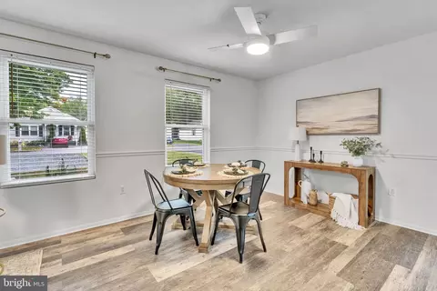 Dining - 3736 7th St, North Beach, MD 20714 photo 1 of 2