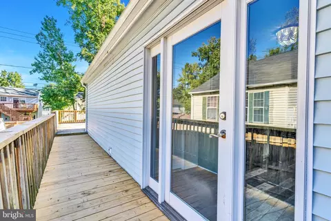 Exterior - 3736 7th St, North Beach, MD 20714 photo 5 of 10