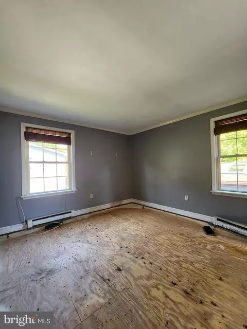 Bedroom - 7533 Bayside Rd, Chesapeake Beach, MD 20732 photo 3 of 3