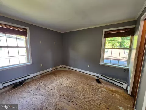 Bedroom - 7533 Bayside Rd, Chesapeake Beach, MD 20732 photo 2 of 3