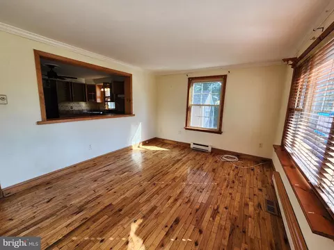 Living - 7533 Bayside Rd, Chesapeake Beach, MD 20732 photo 2 of 3