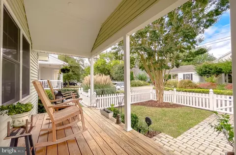 Exterior - 14264 Sedwick Ave, Solomons, MD 20688 photo 3 of 7