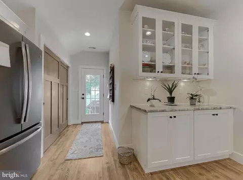 Entry Way - 14264 Sedwick Ave, Solomons, MD 20688 photo 3 of 6