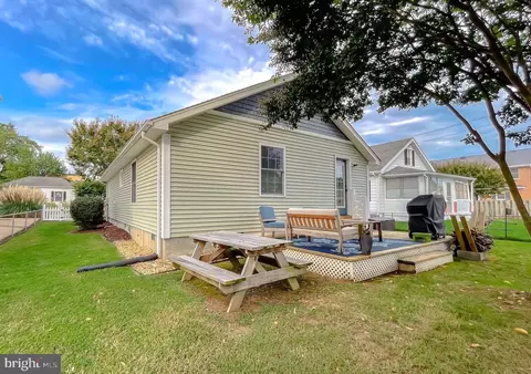 Exterior - 14264 Sedwick Ave, Solomons, MD 20688 photo 4 of 7