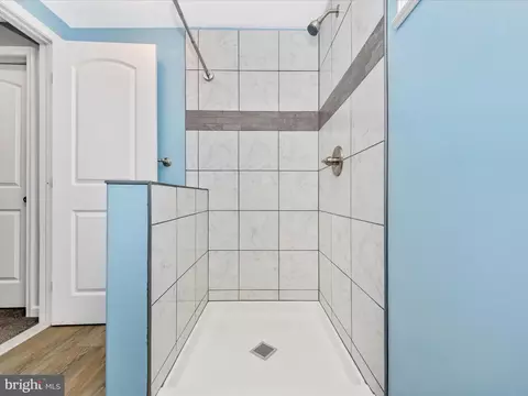 Bath - 9916 Jonathan Dr, Dunkirk, MD 20754 photo 5 of 5
