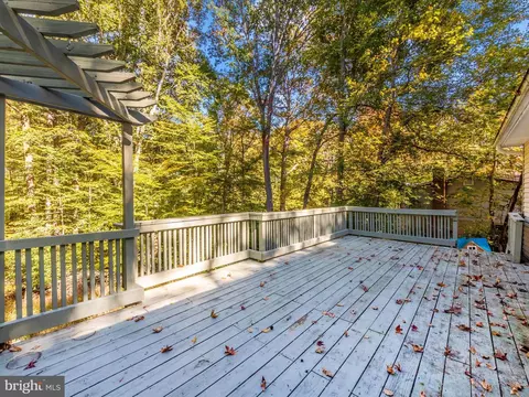 Exterior - 9916 Jonathan Dr, Dunkirk, MD 20754 photo 11 of 13