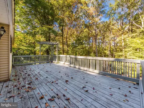 Exterior - 9916 Jonathan Dr, Dunkirk, MD 20754 photo 9 of 13