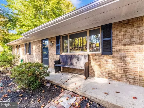 Exterior - 9916 Jonathan Dr, Dunkirk, MD 20754 photo 2 of 13