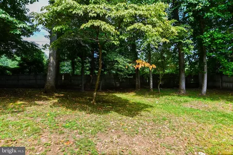 Exterior - 9755 Tara Dr, Dunkirk, MD 20754 photo 4 of 7
