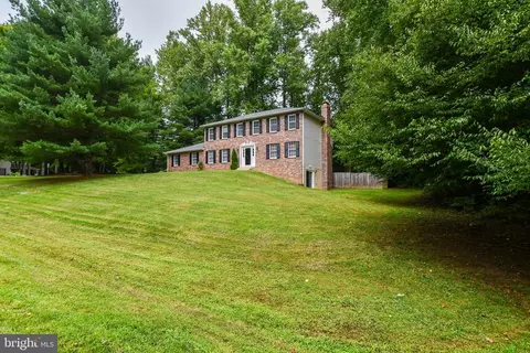 Exterior - 9755 Tara Dr, Dunkirk, MD 20754 photo 2 of 7