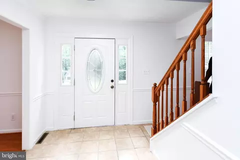 Entry Way - 9755 Tara Dr, Dunkirk, MD 20754 photo 5 of 6